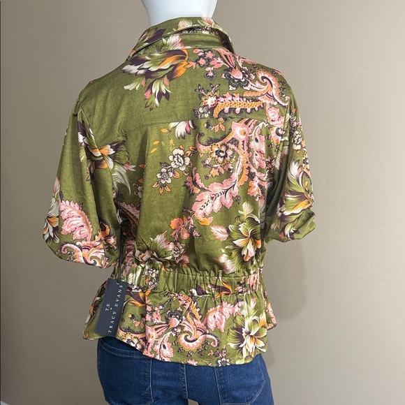 T.E. By Tracy Evans Olive and Pink Floral Wrap Blouse NWT - Picture 3 of 9